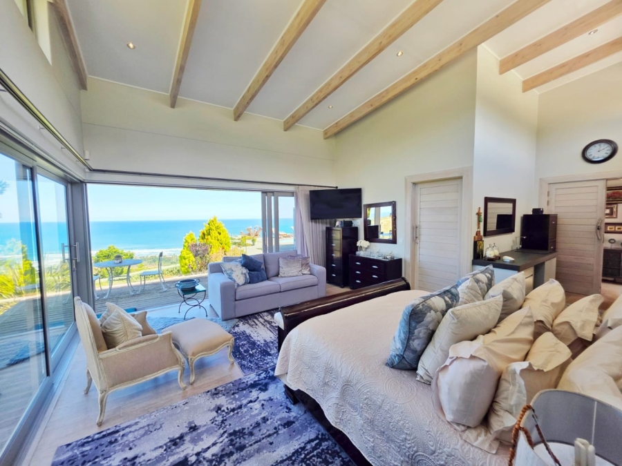 5 Bedroom Property for Sale in Wilderness Heights Western Cape